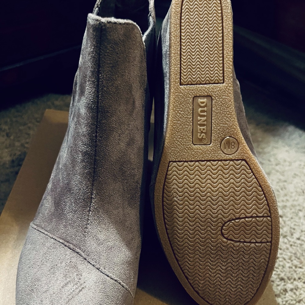 Brand new Dunes Zoey style booties, Taupe color. Size 8